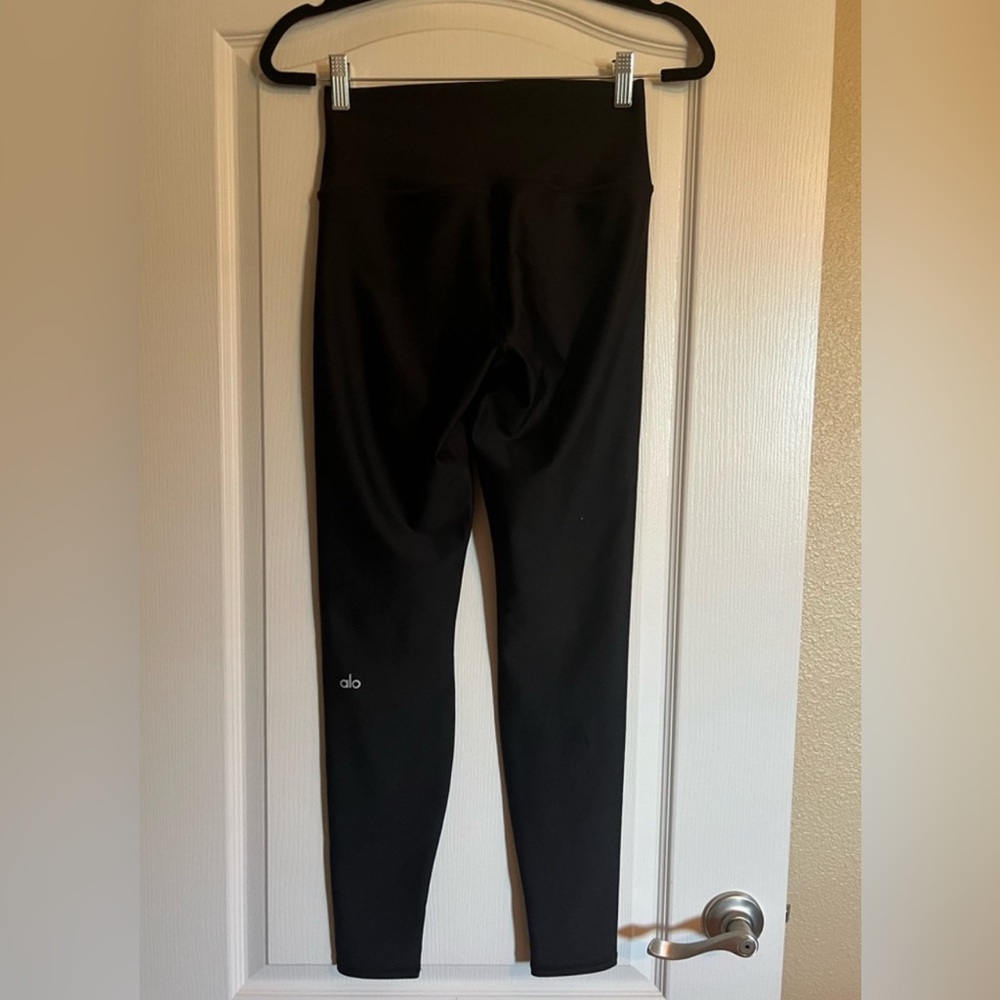 ALO Yoga HIGH-WAIST AIRLIFT BLACK LEGGINGS 28’ long